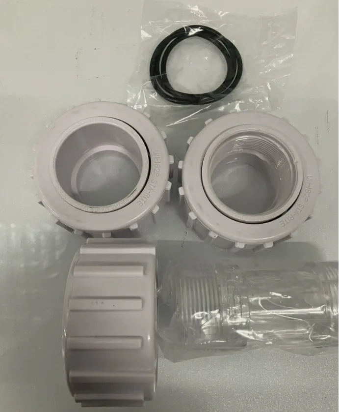 Colector inferior de filtro con tubo de salida y pasamuros